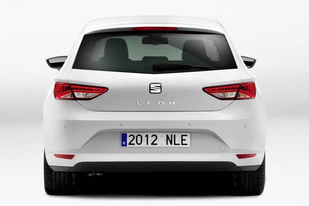 seat leon 2013 01.jpg
