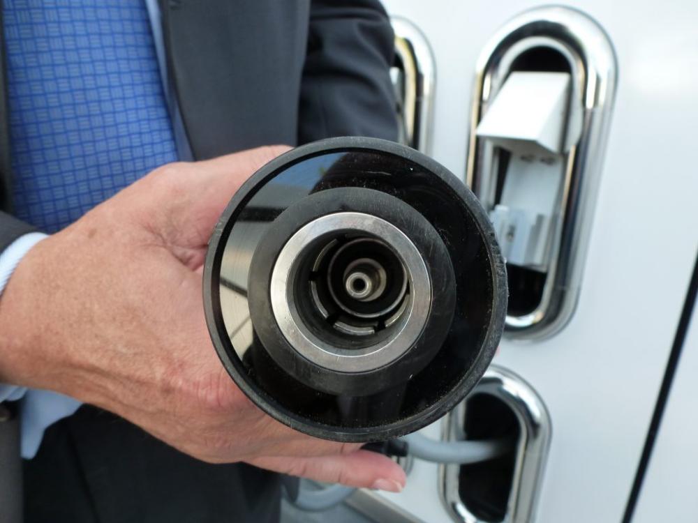 waterstof-tanken-nozzle-vulpistool-1024x768.jpg