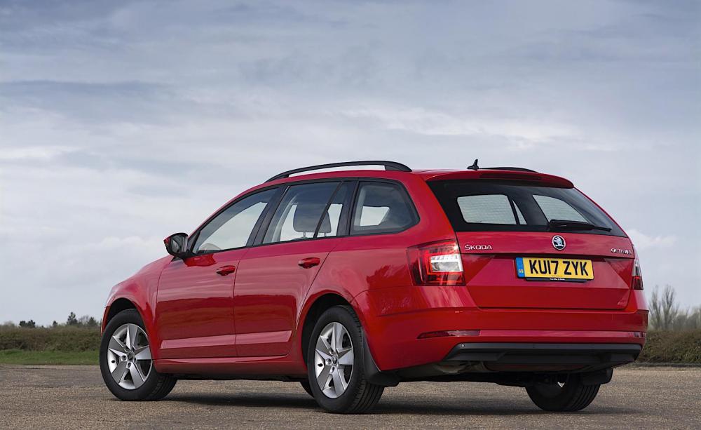 SKODA-Octavia-Combi-5997_36.jpg