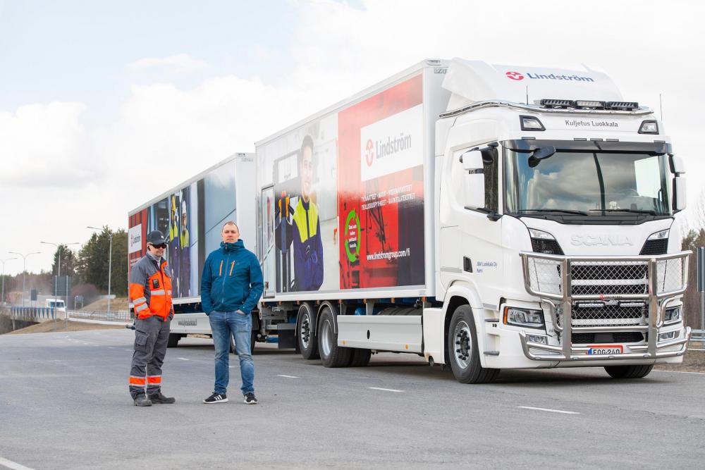 2020-scania-lng-2.jpg