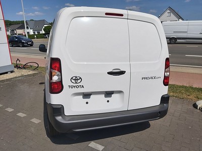 toyota-proace-cityvan-4-small.jpg.05c14b12db3c0c1a847bde7a888fd5bb.jpg